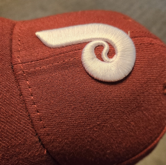 Phillies Retro Logo New Era 39Thirty Hat Medium-Large Flex Fit - Picture 2 of 4